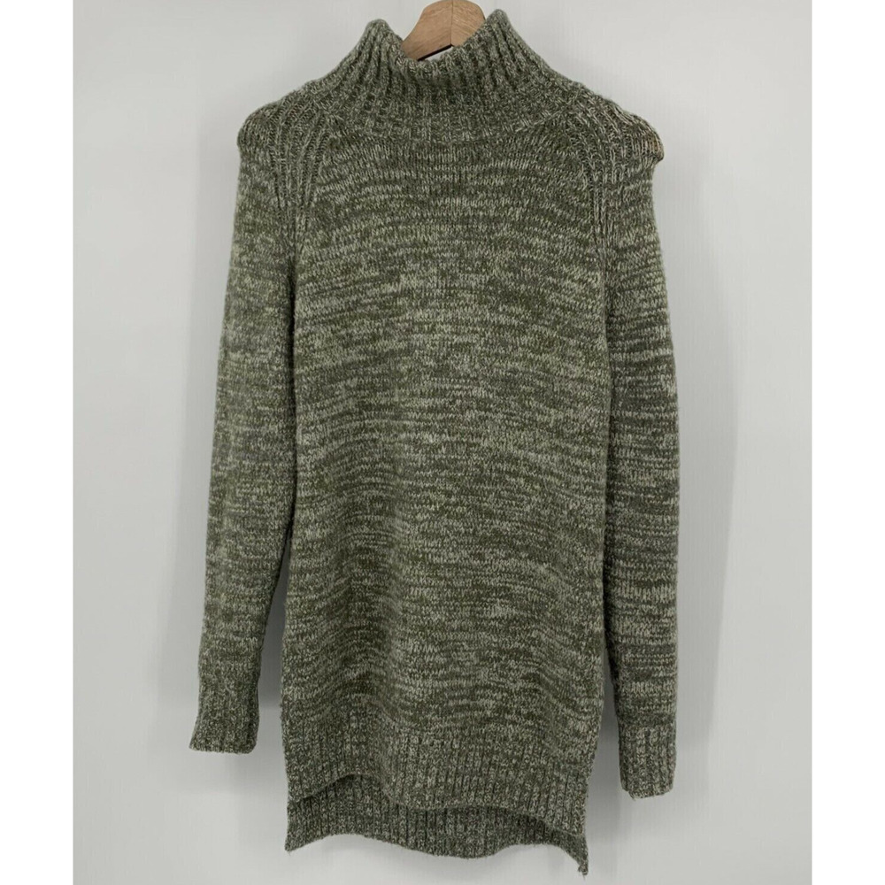 Solemio Cozy Turtleneck Sweater Long Sleeves Green Side Slits Womens Medium NWOT